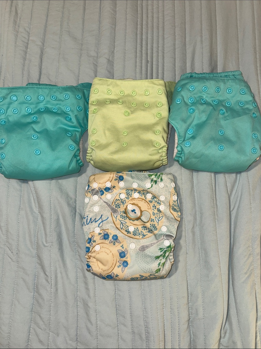 Lot of 4 bumgenius AiO Modern Cloth Diapers